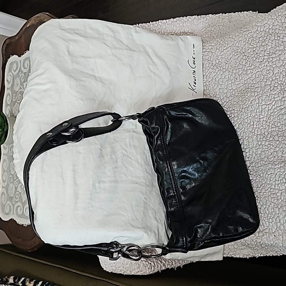 Kenneth Cole black crossbody/ shoulder bag
